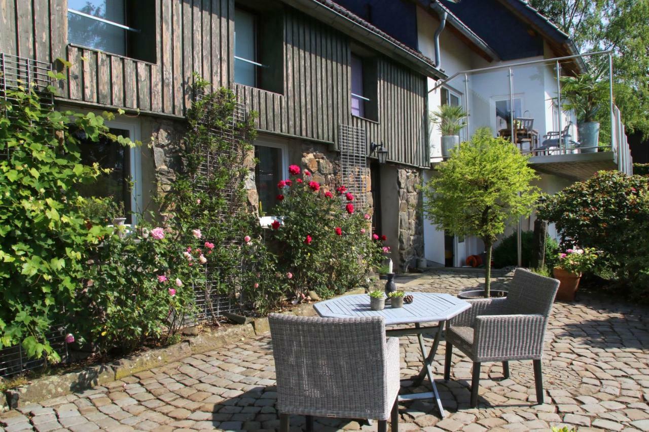 Kleines Haus Mitten In Der Natur Mit Eigener Terrasse Und Sonnenbalkon Halver Exterior photo